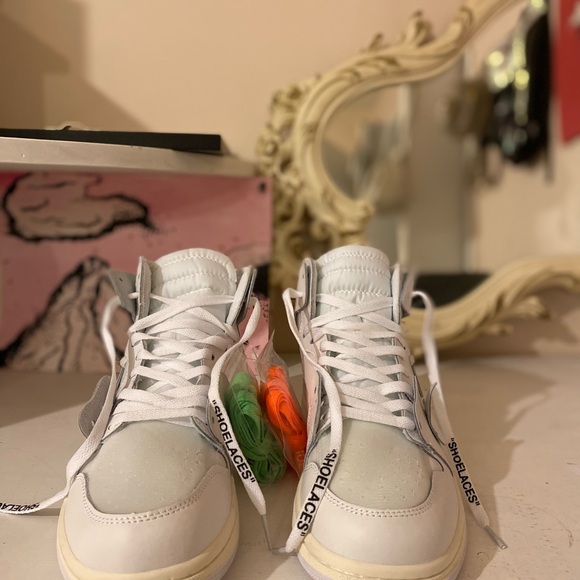 Jordan 1 Retro High Off-White White - Picture 3 of 5